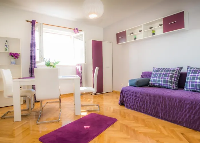 With A Parking Space - 8925 Apartmán