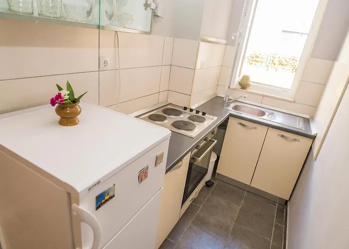 Apartmán With A Parking Space - 8925