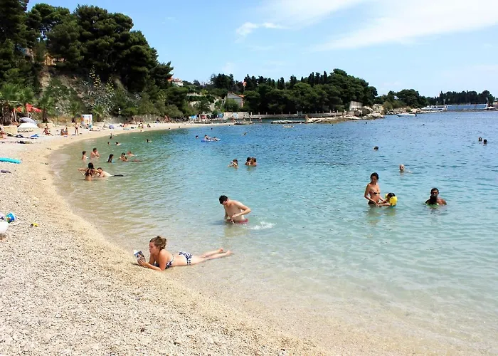 With A Parking Space - 8925 Σπλιτ