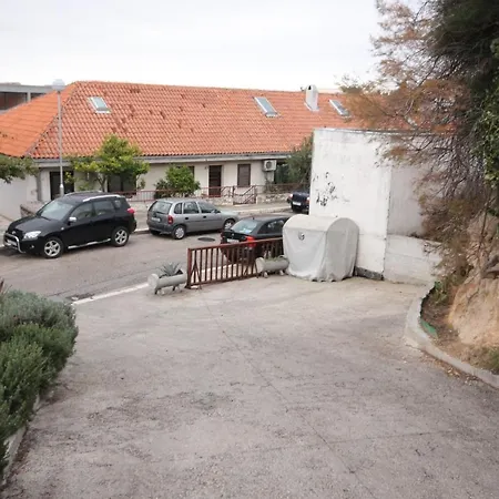 With A Parking Space - 8925 Apartmán