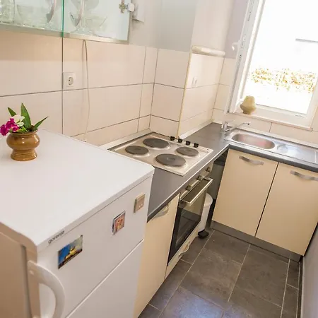 Apartmán With A Parking Space - 8925