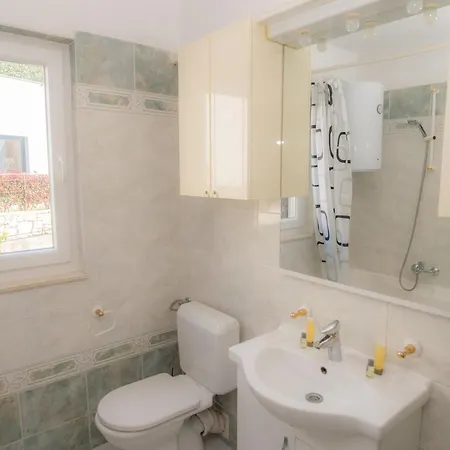 With A Parking Space - 8925 Split