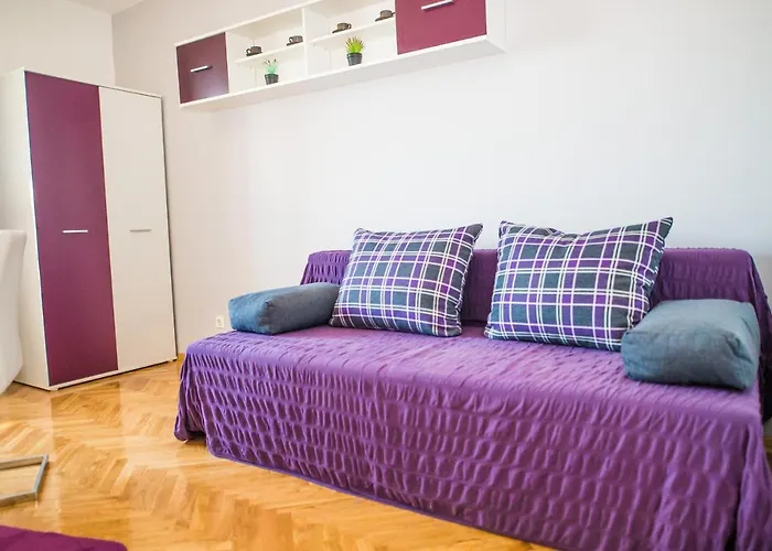 With A Parking Space - 8925 *